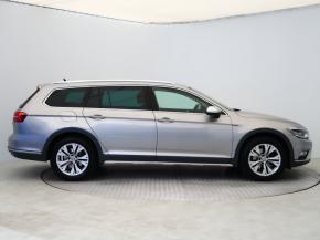 Volkswagen Passat  2.0 TDI Alltrack Bluemotion 