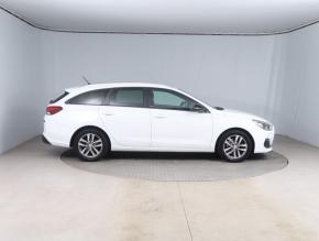 Hyundai i30  1.4 T-GDI 