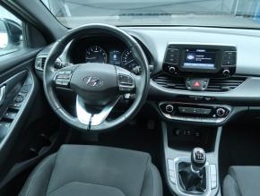 Hyundai i30  1.4 T-GDI 