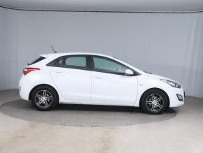 Hyundai i30  1.6 MPI 