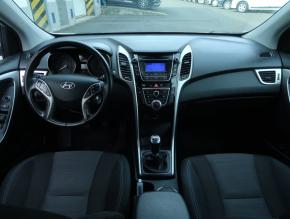 Hyundai i30  1.6 MPI 