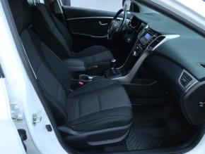 Hyundai i30  1.6 MPI 