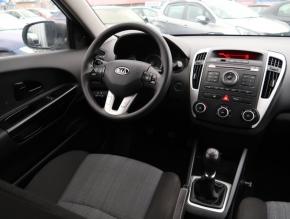 Kia Ceed  1.4 CVVT 