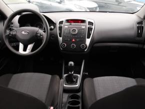 Kia Ceed  1.4 CVVT 