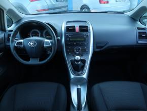 Toyota Auris  1.6 Valvematic 