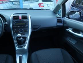 Toyota Auris  1.6 Valvematic 