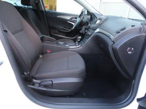 Opel Insignia  2.0 CDTI 