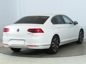 Volkswagen Passat  2.0 TDI 