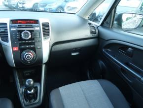 Kia Venga  1.4 CVVT 