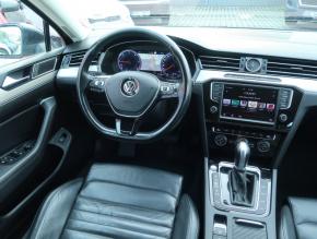 Volkswagen Passat  2.0 BiTDI Highline 