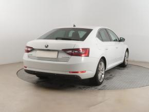 Škoda Superb  2.0 TDI 