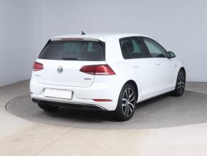 Volkswagen Golf  1.5 TSI 