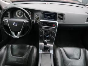 Volvo V60  D4 2.0 