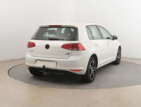 Volkswagen Golf  1.2 TSI 