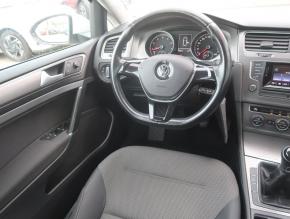 Volkswagen Golf  1.2 TSI 