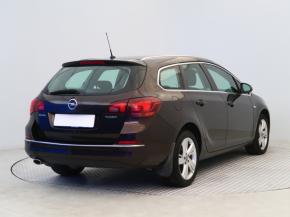 Opel Astra  1.4 T 