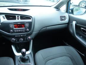 Kia Ceed  1.4 CVVT 