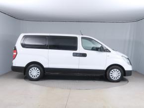 Hyundai H-1  2.5 CRDi 