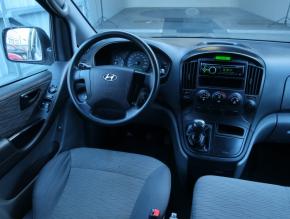 Hyundai H-1  2.5 CRDi 