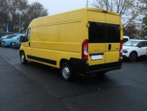 Peugeot Boxer  2.0 BlueHDi 