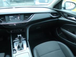 Opel Insignia  2.0 CDTI 