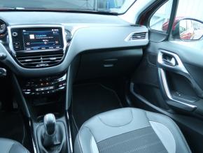 Peugeot 2008  1.2 PureTech 