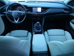 Opel Insignia  1.5 Turbo Cosmo 