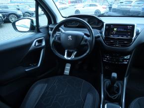 Peugeot 2008  1.2 PureTech 