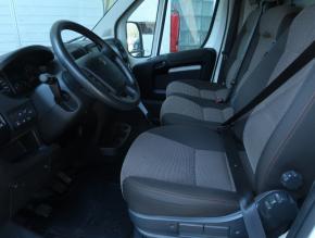 Peugeot Boxer  2.2 BlueHDi . 