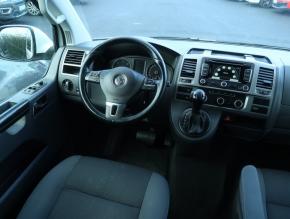 Volkswagen Multivan  2.0 TDI 