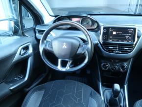 Peugeot 2008  1.2 PureTech 