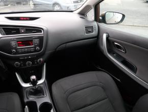 Kia Ceed  1.4 CVVT 