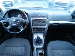 Škoda Octavia  1.4 TSI Elegance 