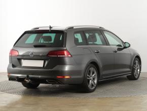 Volkswagen Golf  1.5 TSI R-Line 