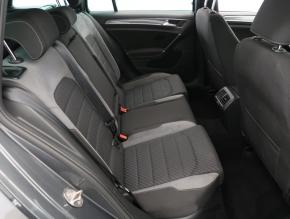 Volkswagen Golf  1.5 TSI R-Line 