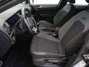 Volkswagen Golf  1.5 TSI R-Line 