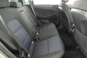 Hyundai Tucson  2.0 CRDi 