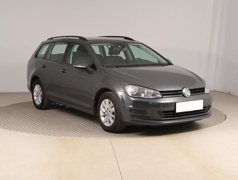 Volkswagen Golf  1.2 TSI