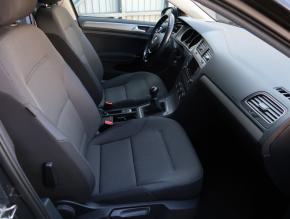 Volkswagen Golf  1.2 TSI 