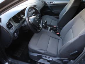 Volkswagen Golf  1.2 TSI 