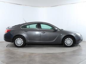 Opel Insignia  1.8 