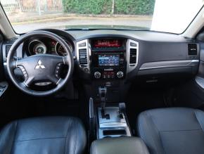 Mitsubishi Pajero  3.2 DI-D 