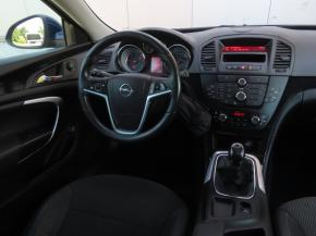 Opel Insignia  2.0 CDTI 