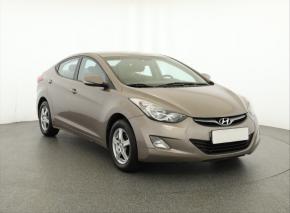 Hyundai Elantra  1.6 