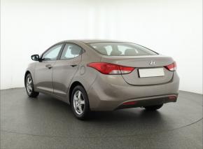 Hyundai Elantra  1.6 