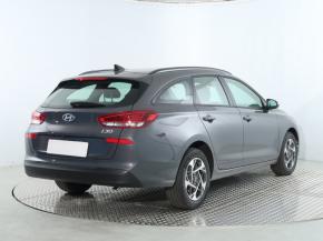 Hyundai i30  1.5 DPI Smart 