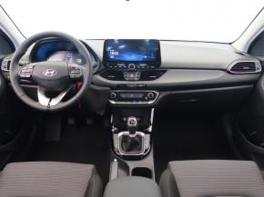 Hyundai i30  1.5 DPI Smart 