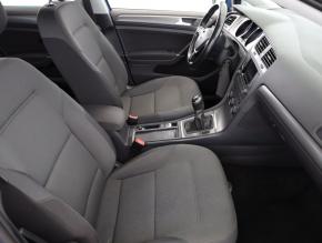 Volkswagen Golf  1.2 TSI 