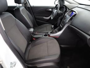 Opel Astra  2.0 CDTI 