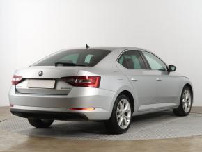 Škoda Superb  2.0 TDI Style 